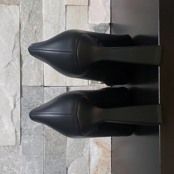 Versace Medusa Embellished Leather Pumps - Picture 8 of 12